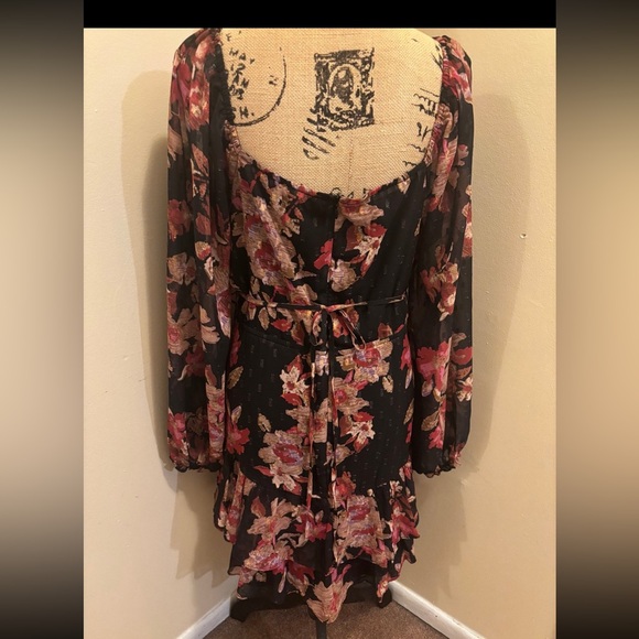 Lulus Mini Dress - Picture 5 of 11